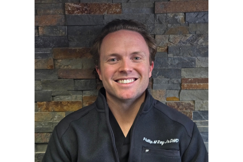 Meet Phillip Ray Jr., DMD in Clarksville
